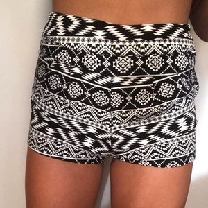 Patterned shorts